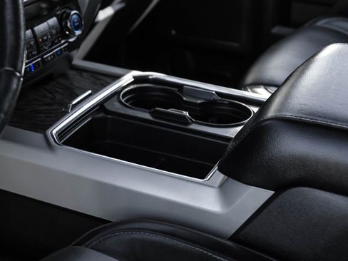 Used 2019 Ford F250 Lariat w/ Lariat Ultimate Package image 29