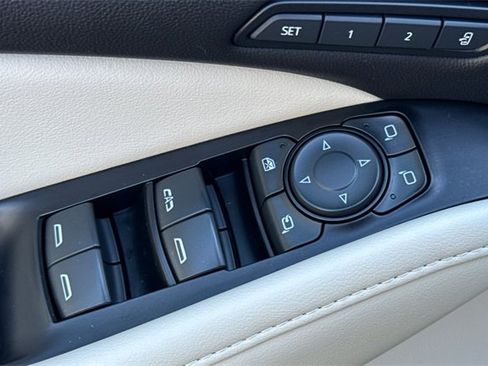 Used 2023 Buick Enclave Avenir w/ Avenir Technology Package image 12