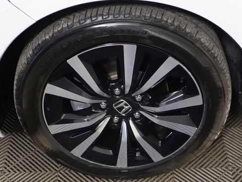 Used 2022 Honda Civic EX image 18