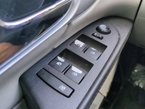 Used 2017 GMC Terrain SLT w/ Driver Alert Package I FWD image 26