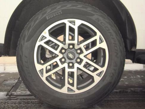 Used 2025 Ford Expedition Active image 10