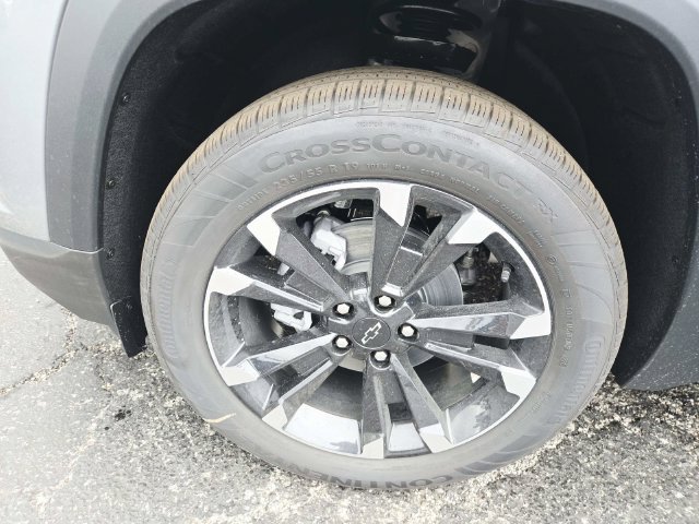 New 2027 Chevrolet Equinox RS FWD image 18