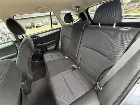 Used 2016 Subaru Outback 2.5i Premium AWD/4WD image 17