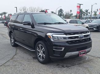 Used 2023 Ford Expedition Limited video 3