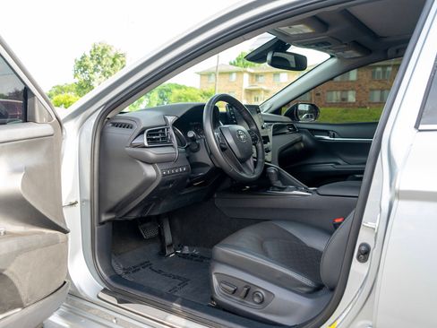 Used 2023 Toyota Camry XSE w/ Navigation Package FWD image 13