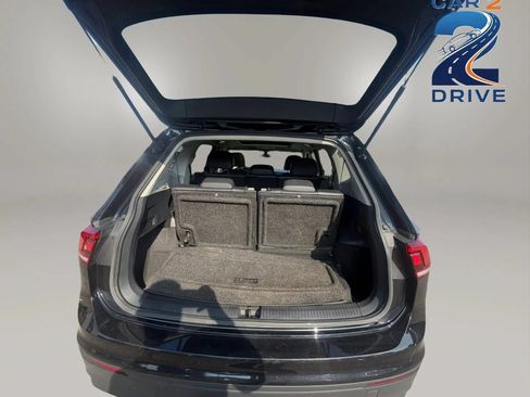 Used 2019 Volkswagen Tiguan SE w/ Panoramic Sunroof Package AWD/4WD image 15