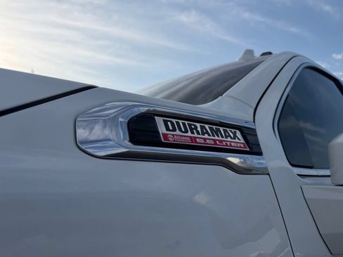 Used 2020 GMC Sierra 3500 Denali w/ Denali Ultimate Package AWD/4WD image 8