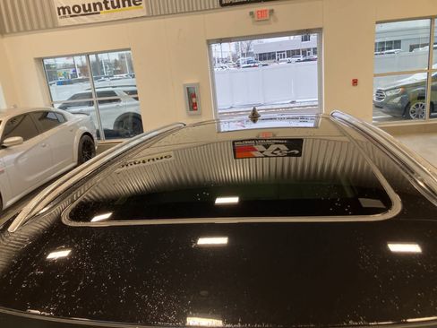 Used 2023 Buick Envision Avenir image 10