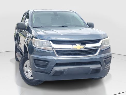 Used 2019 Chevrolet Colorado W/T w/ WT Convenience Package RWD image 2