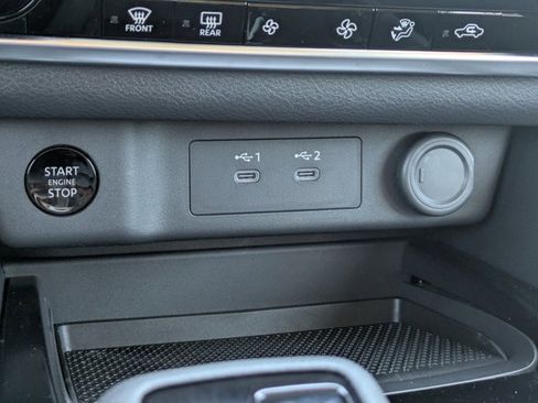 Certified 2025 Nissan Rogue SV image 24