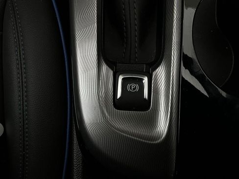 Used 2025 Buick Envista Sport Touring image 21