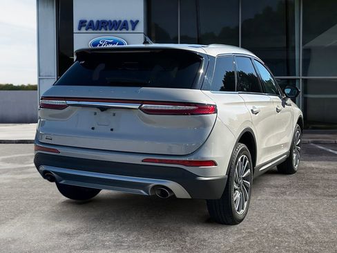 Used 2023 Lincoln Corsair Reserve FWD image 6