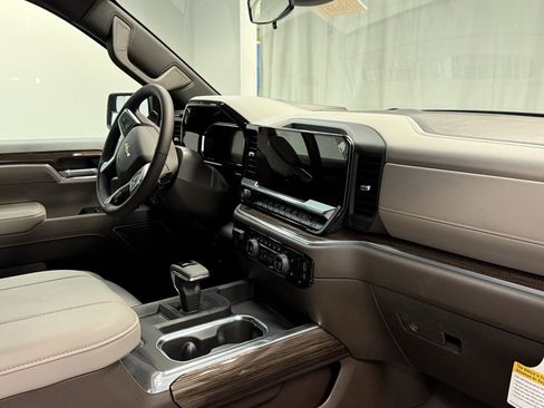 New 2026 Chevrolet Silverado 1500 LT w/ All Star Edition Plus image 15