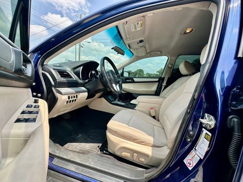 Used 2014 Subaru Forester 2.5i Touring AWD/4WD image 5