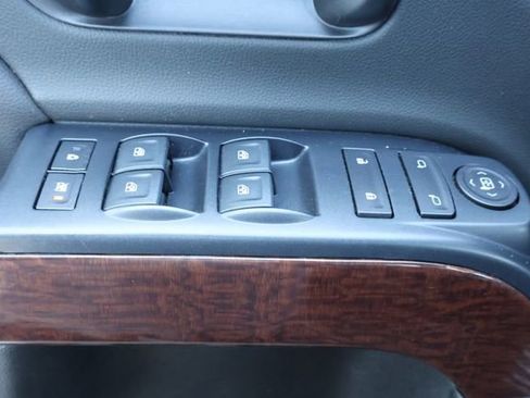 Used 2018 GMC Sierra 2500 SLE w/ SLE Preferred Package image 14