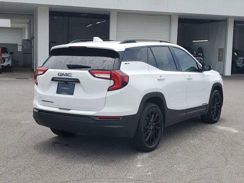 Used 2023 GMC Terrain SLT w/ Infotainment Package II FWD image 6