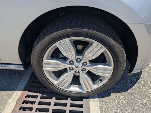 Certified 2023 Ford Expedition Platinum AWD/4WD image 11