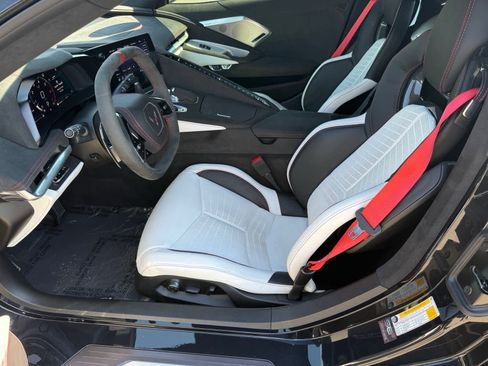 Used 2023 Chevrolet Corvette 3LT image 10