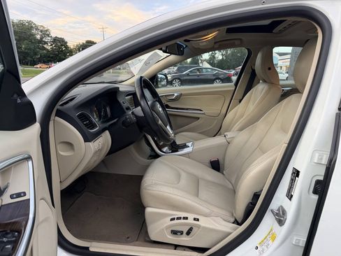Used 2015 Volvo S60 T5 Premier Plus FWD image 10