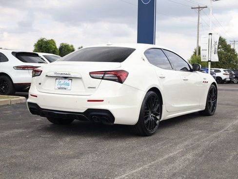 Certified 2022 Maserati Ghibli Trofeo image 5