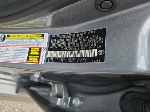Used 2026 Toyota Camry SE FWD image 32
