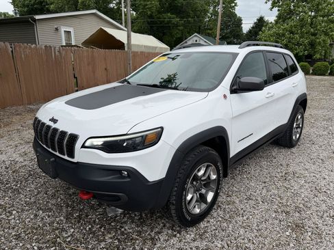 Used 2019 Jeep Cherokee Trailhawk AWD/4WD image 1