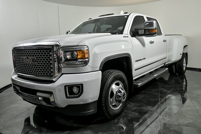 Used 2016 GMC Sierra 3500 Denali w/ Duramax Plus Package AWD/4WD image 5