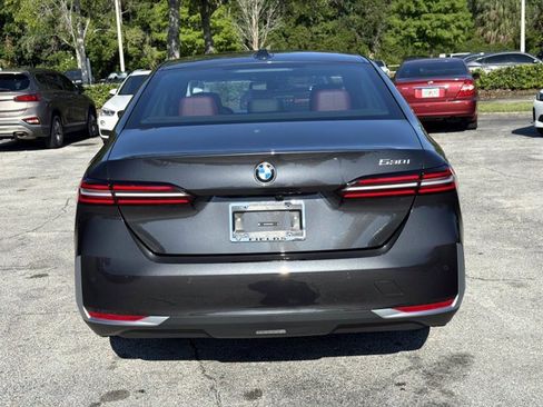 Used 2026 BMW 530i RWD image 4