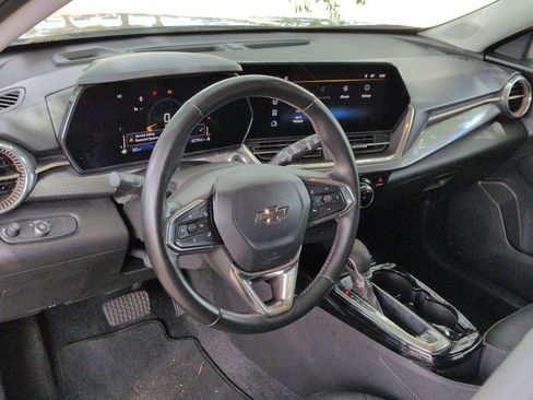 Used 2024 Chevrolet Trax ACTIV FWD image 10