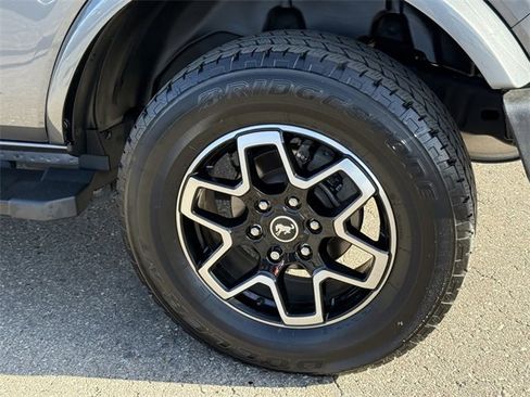 Certified 2023 Ford Bronco Outer Banks image 5