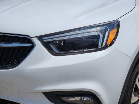 Used 2020 Buick Encore Essence FWD image 9