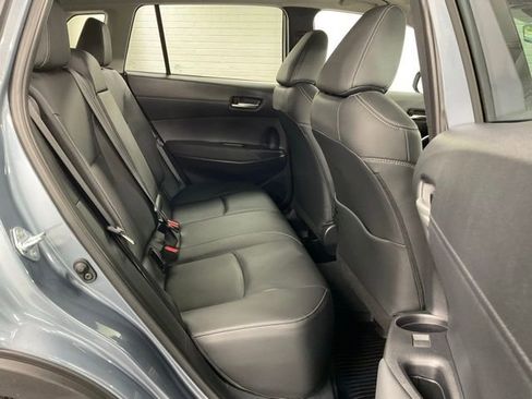 Used 2025 Toyota Corolla Cross XLE w/ Convenience Package image 16