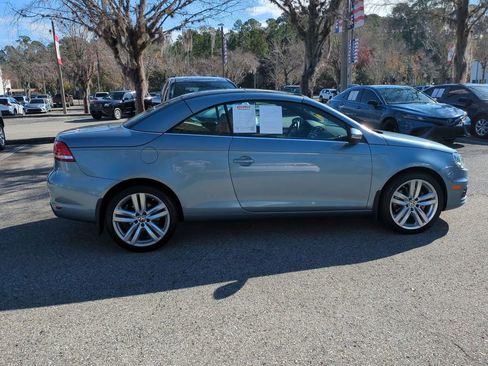Used 2015 Volkswagen Eos Executive image 4