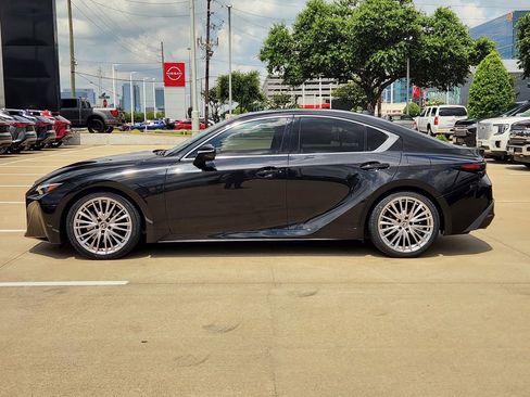 Used 2023 Lexus IS 300 w/ Premium Package RWD image 4
