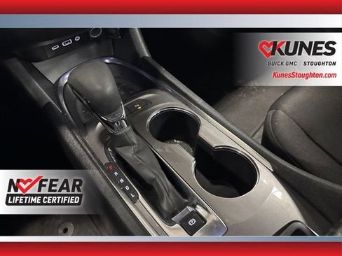 Used 2024 Chevrolet Malibu LT image 19