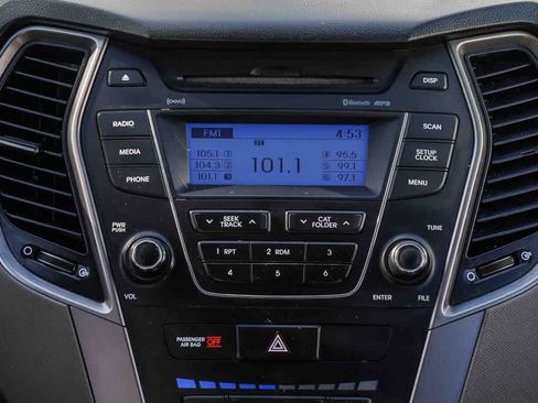 Used 2015 Hyundai Santa Fe Sport FWD image 15