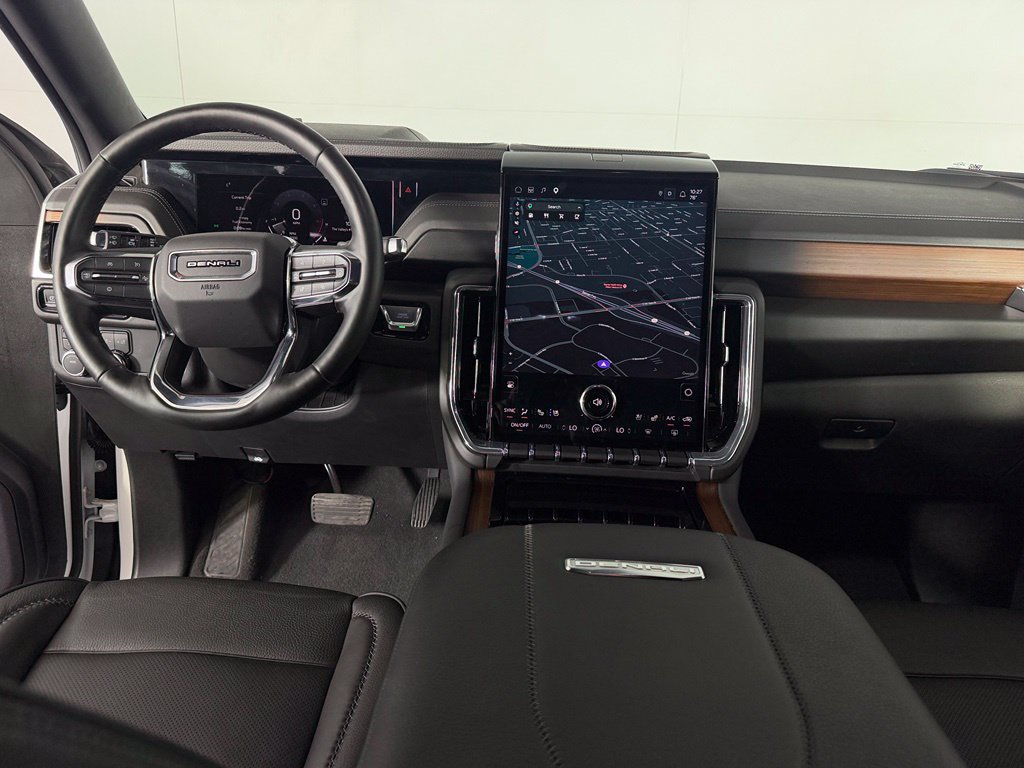 Used 2025 GMC Yukon XL Denali AWD/4WD image 14