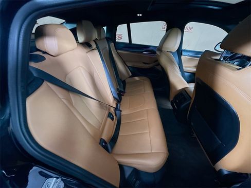 Used 2022 BMW X4 xDrive30i w/ M Sport Package 2 image 32