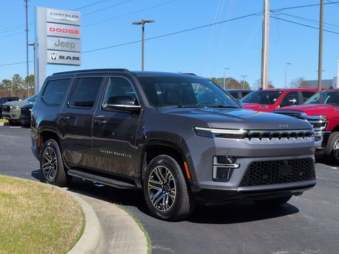 New 2026 Jeep Grand Wagoneer 4WD image 3