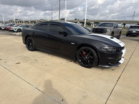 Used 2020 Dodge Charger R/T w/ Plus Group image 11