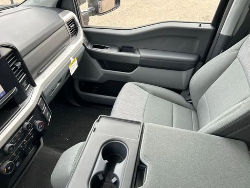 New 2026 Ford F250 XLT w/ 360-Degree Camera Package AWD/4WD image 17