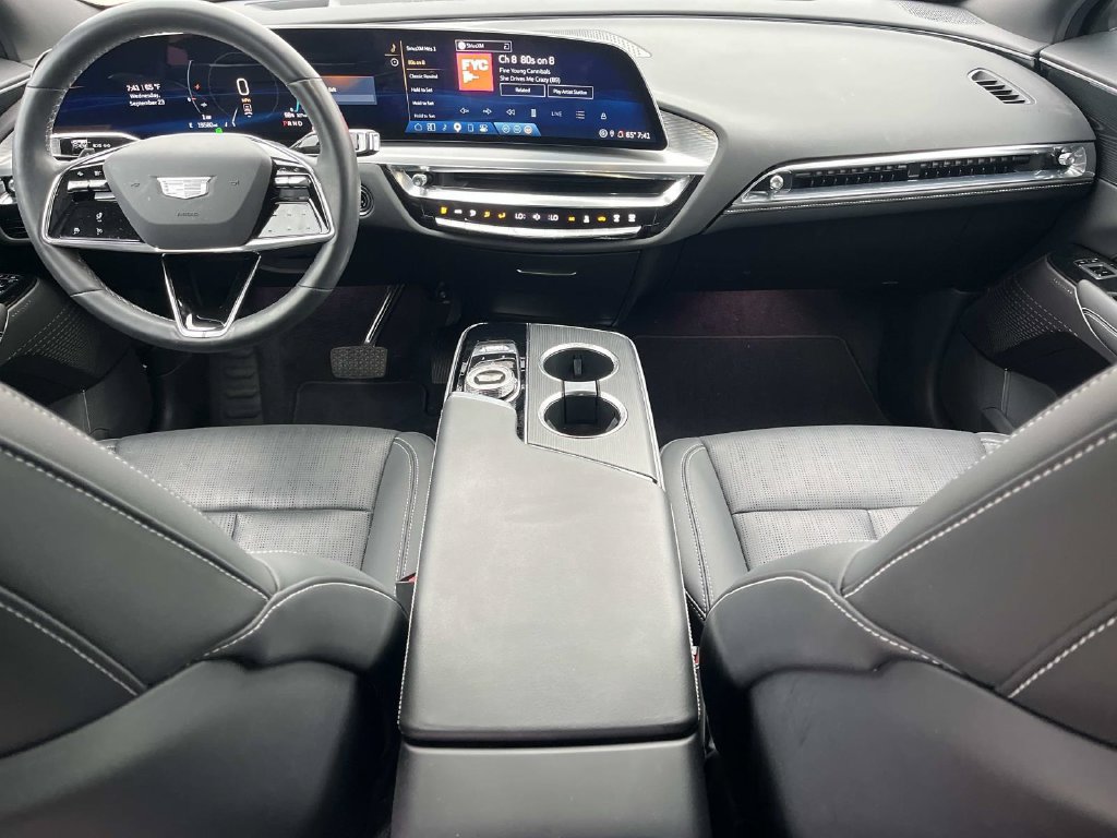 Certified 2024 Cadillac Lyriq Sport RWD image 12
