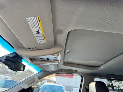 Used 2016 GMC Yukon Denali w/ Enhanced Security Package image 27