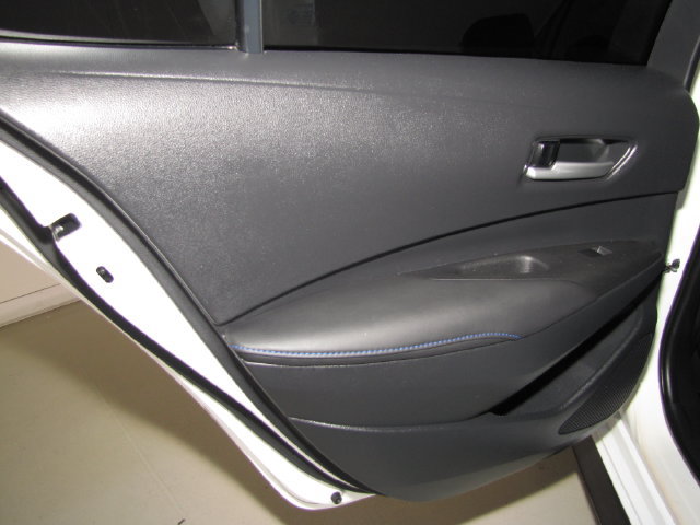 Used 2021 Toyota Corolla SE w/ Carpet Mat Package (TMS) FWD image 36