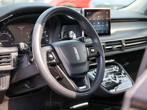 Certified 2022 Lincoln Corsair AWD w/ Premium Package image 28