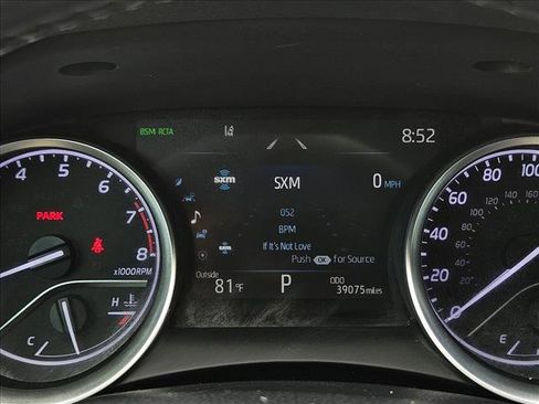 Used 2023 Toyota Camry XLE FWD image 11