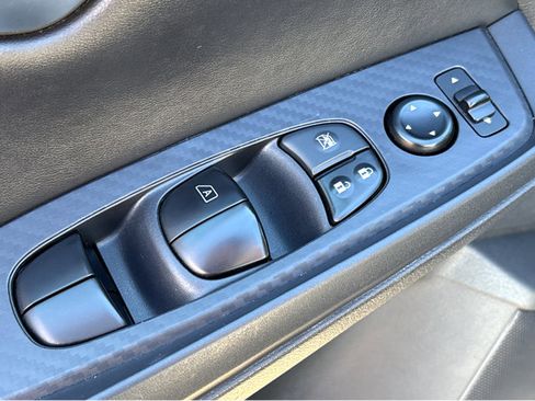 Certified 2024 Nissan Sentra SV image 18