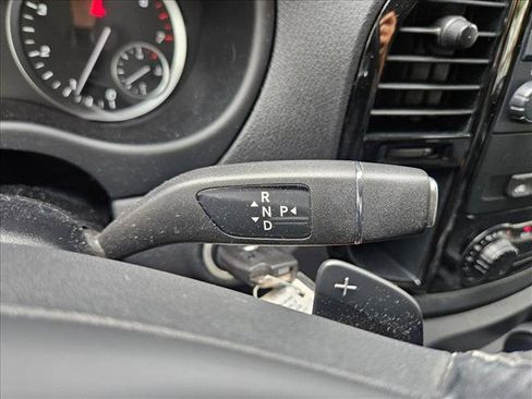 Used 2023 Mercedes-Benz Metris Passenger image 9