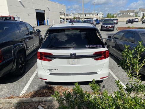 Used 2022 Honda Odyssey EX-L image 9