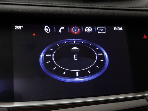 Used 2017 Cadillac XT5 Luxury w/ Driver Awareness Package image 9